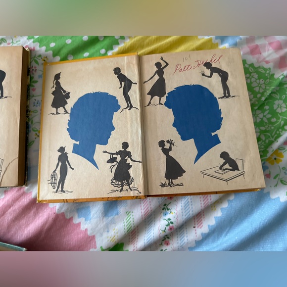 Set of 3 Walt Disney’s Annette Books - Picture 8 of 14